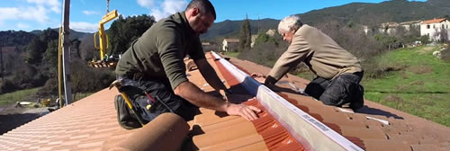 La nécessité d’une toiture avec couvreur à Longjumeau
